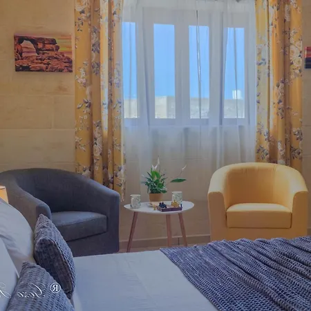 Casa vacanze Hellios Qala