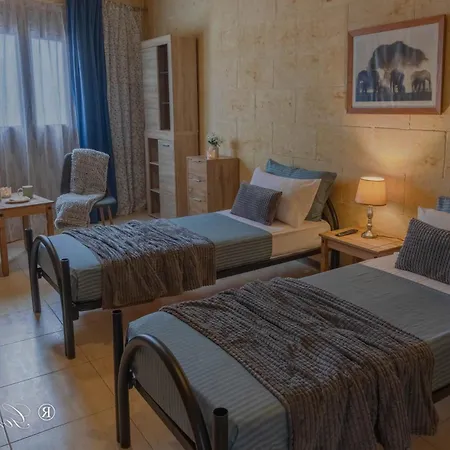 Hellios Hotel